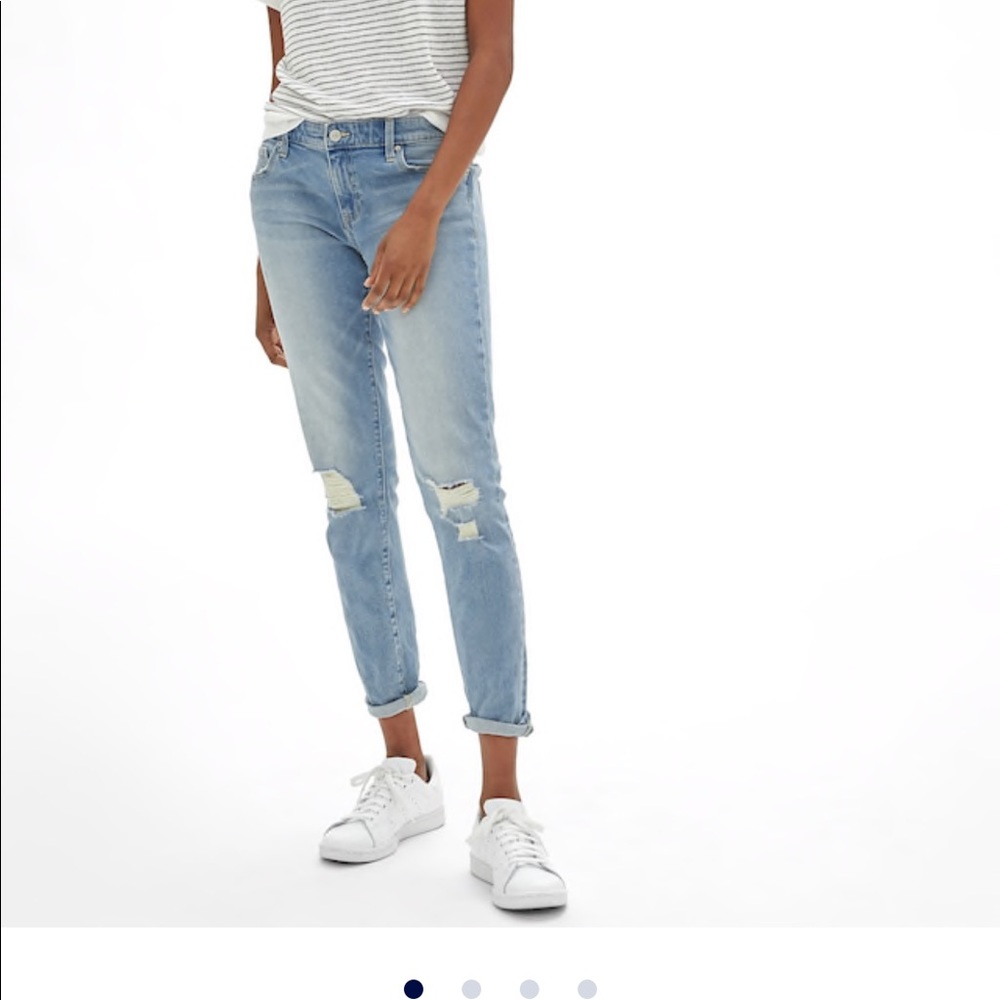 Gap deconstructed cropped girlfriend jeans. Sz 27